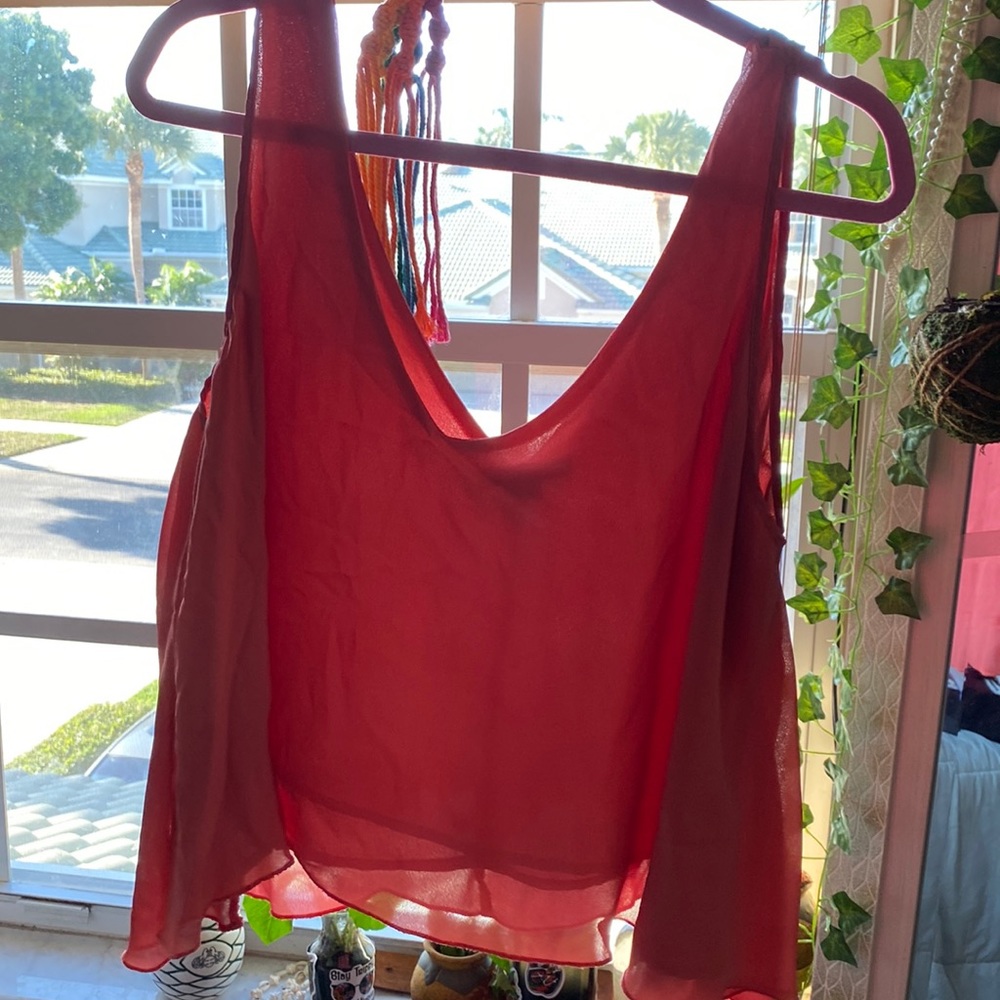 Coral flowy tank top